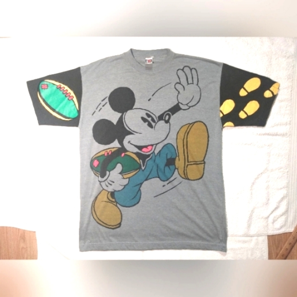 DISNEY Vintage Mickey Mouse Unlimited Full Print Football Themed Tee T-Shirt